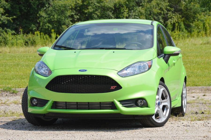  Ford Fiesta ST 2014 года  (фото 1 из 66)